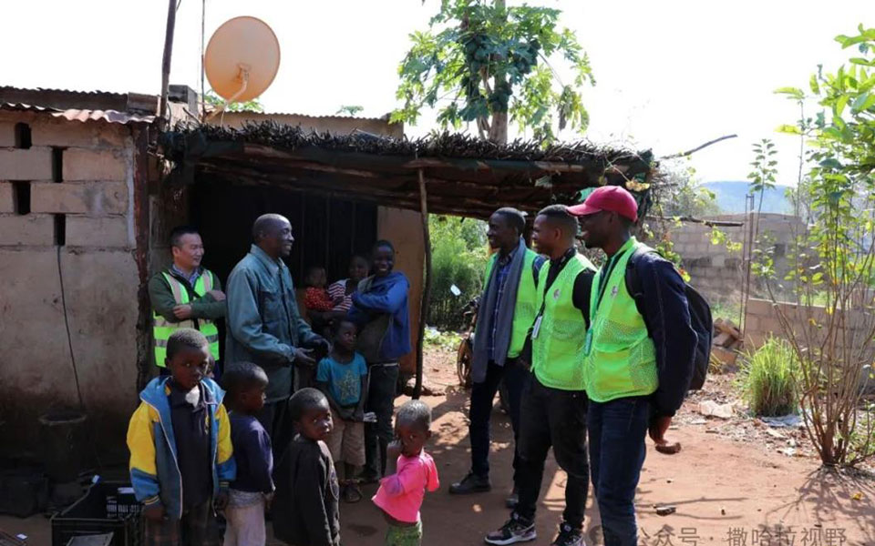 Chine StartTimes 10.000 television satellite