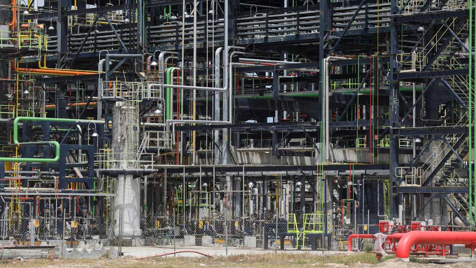 Dangote : Accord de 400 M$ avec le chinois XCMG pour accélérer sa raffinerie